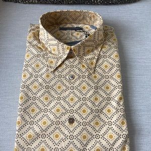 John Varvatos men’s casual dress shirt; NWT, Medium brown and mustard pattern
